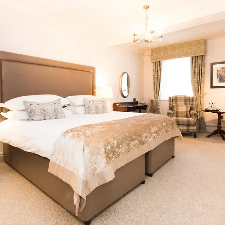 Macdonald Old England Hotel & Spa-2